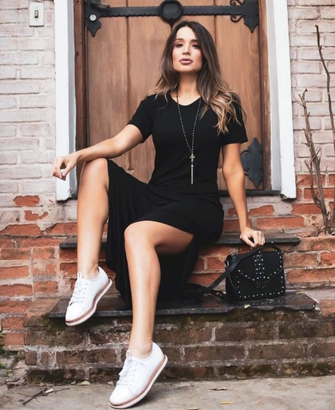 vestido preto de malla